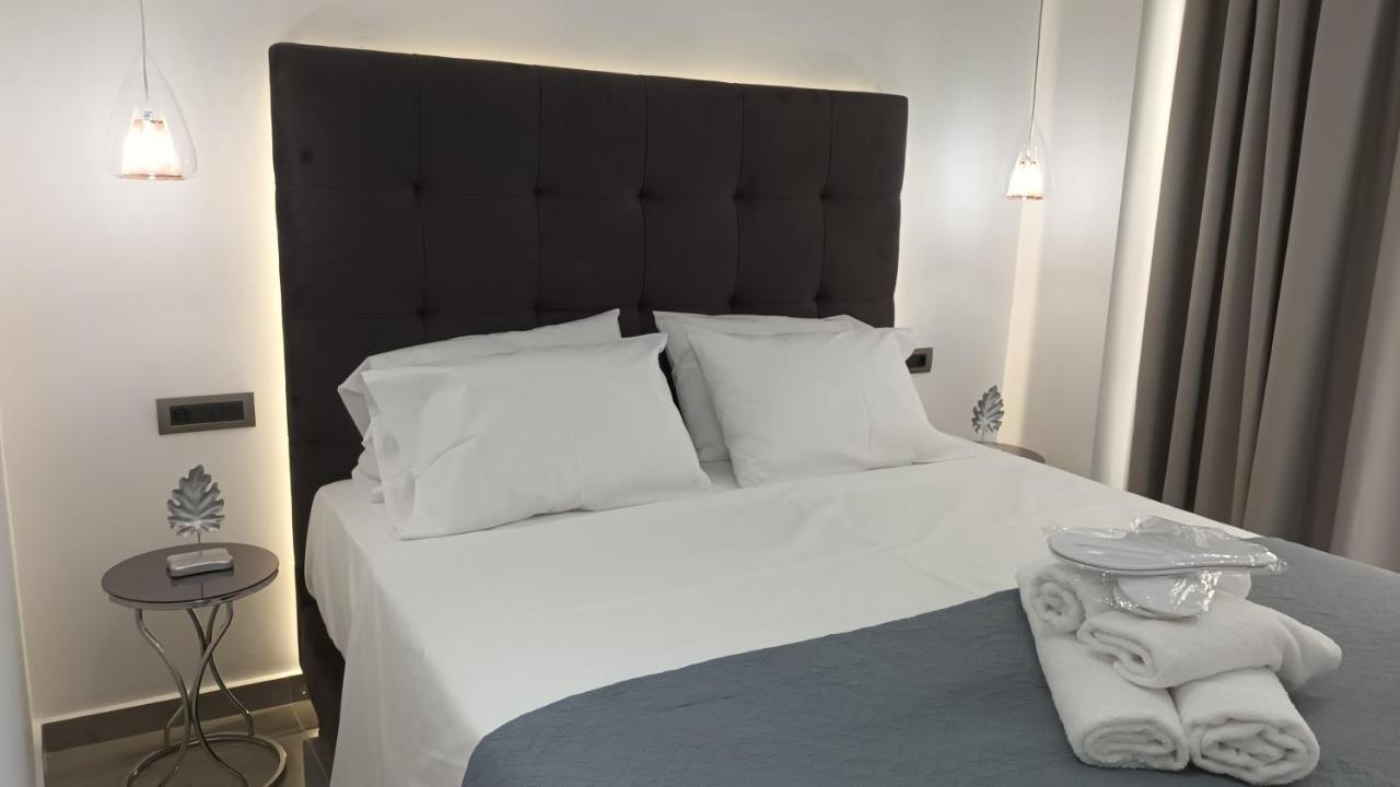 Km Luxury Apart Downtown Heraklion  Exterior photo