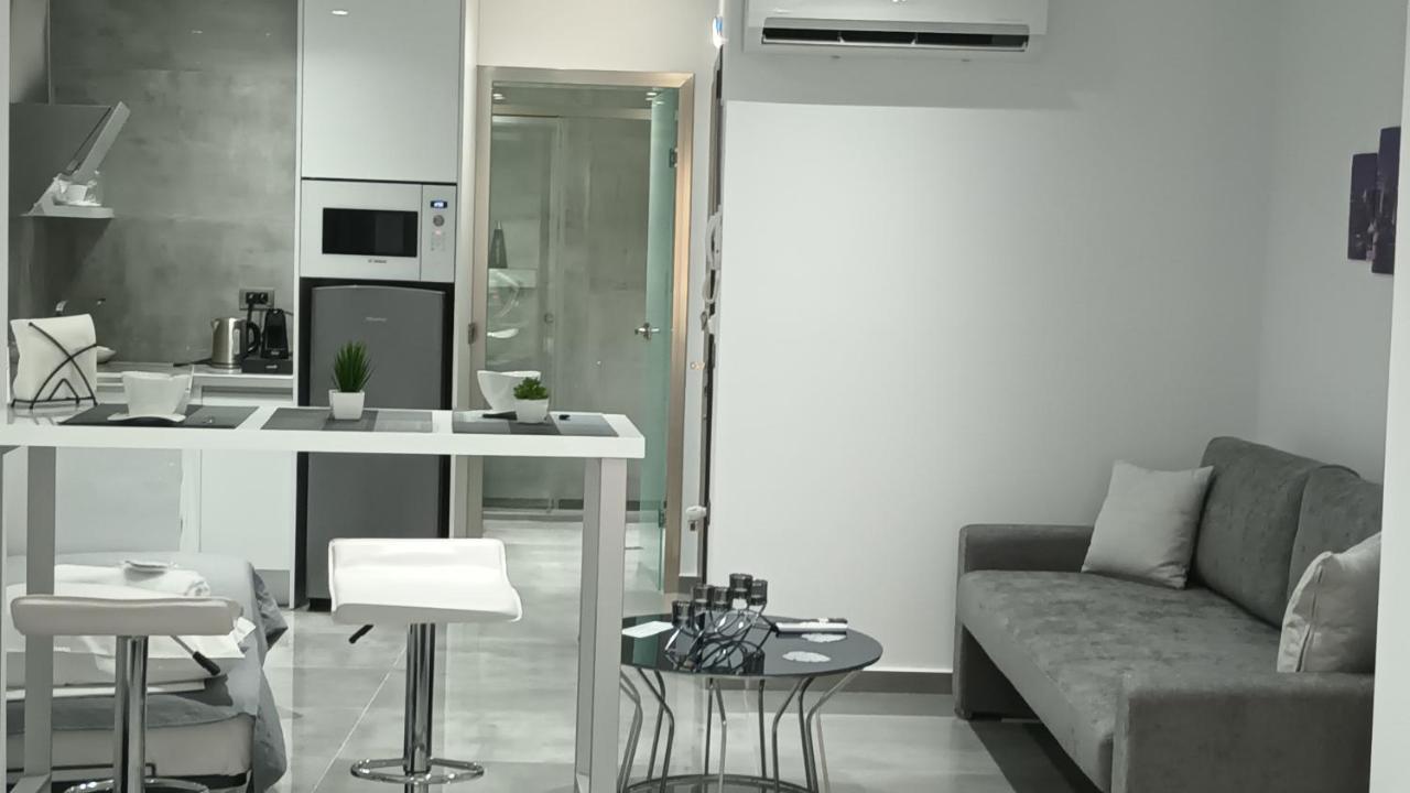 Km Luxury Apart Downtown Heraklion  Exterior photo