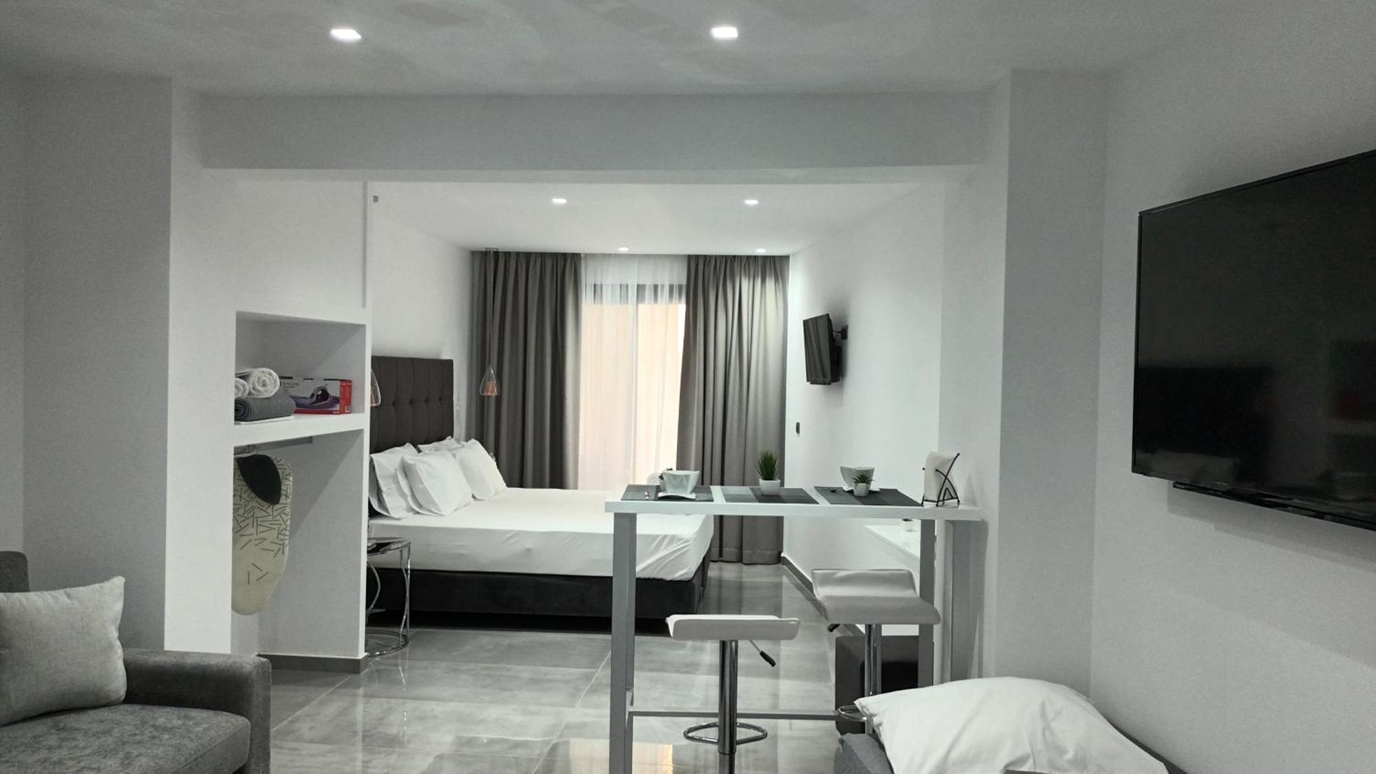 Km Luxury Apart Downtown Heraklion  Exterior photo
